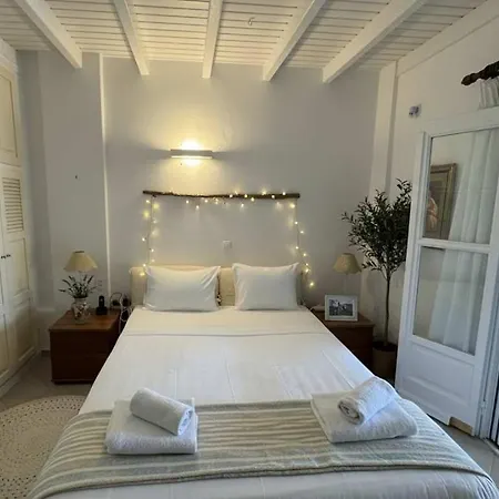 Scenic Stylish 2 Bd House Facing The Sea Elia (Mykonos)