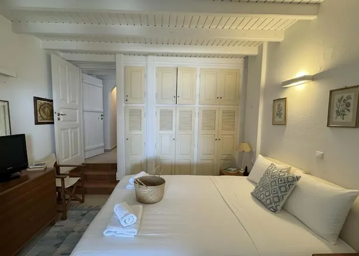 Scenic Stylish 2 Bd House Facing The Sea *