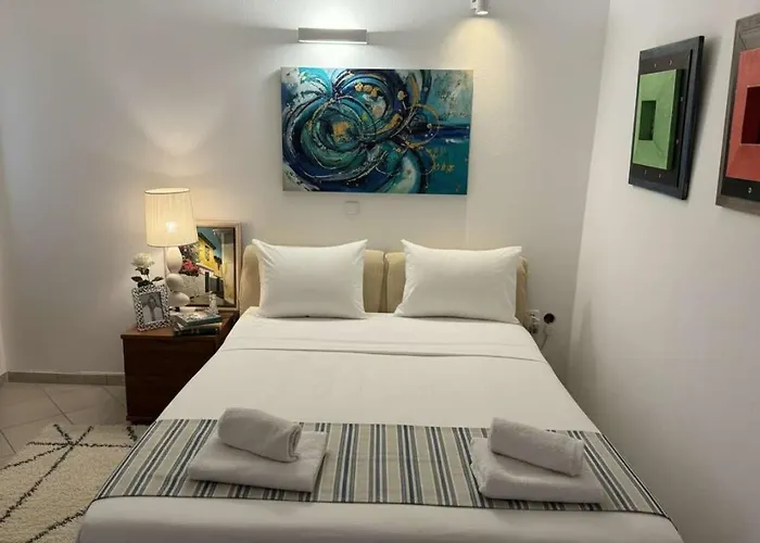 Scenic Stylish 2 Bd House Facing The Sea *